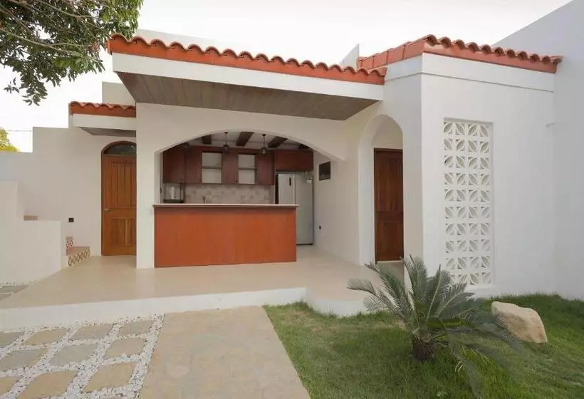 تختخواب و صبحانه Mija Casita
