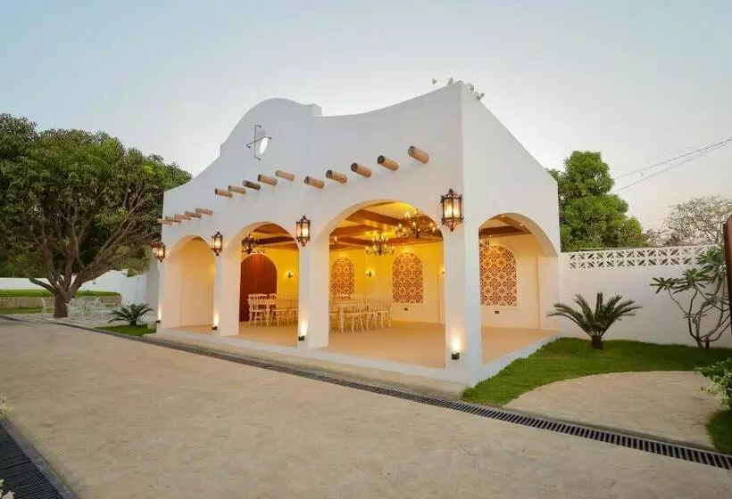 تختخواب و صبحانه Mija Casita