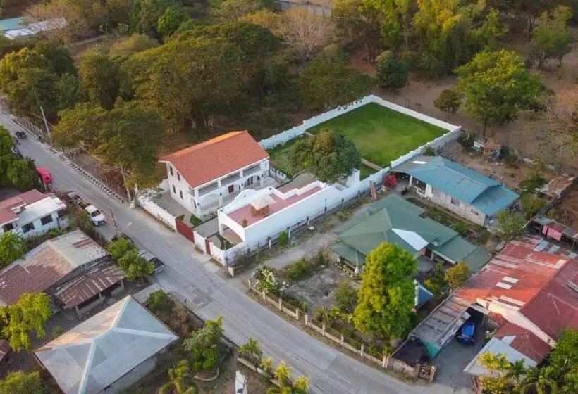 تختخواب و صبحانه Mija Casita