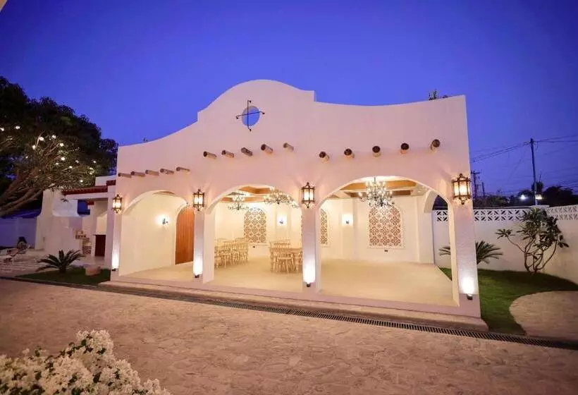 تختخواب و صبحانه Mija Casita