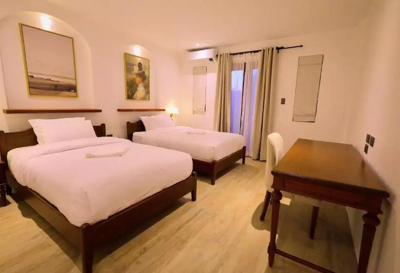 تختخواب و صبحانه Mija Casita