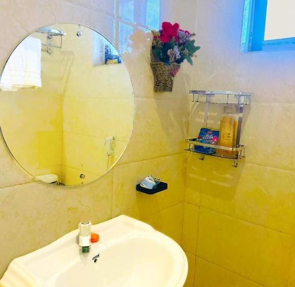 تختخواب و صبحانه The Central Heartbeat Haven Intercity