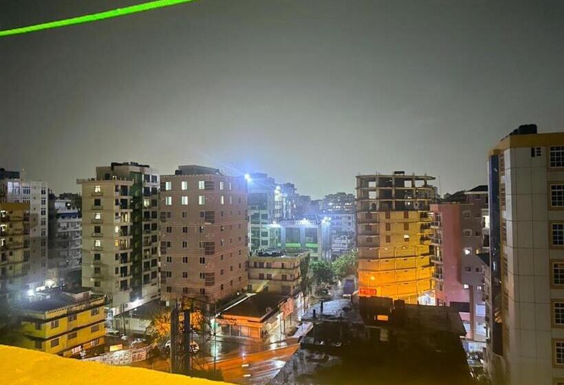 تختخواب و صبحانه The Central Heartbeat Haven Intercity