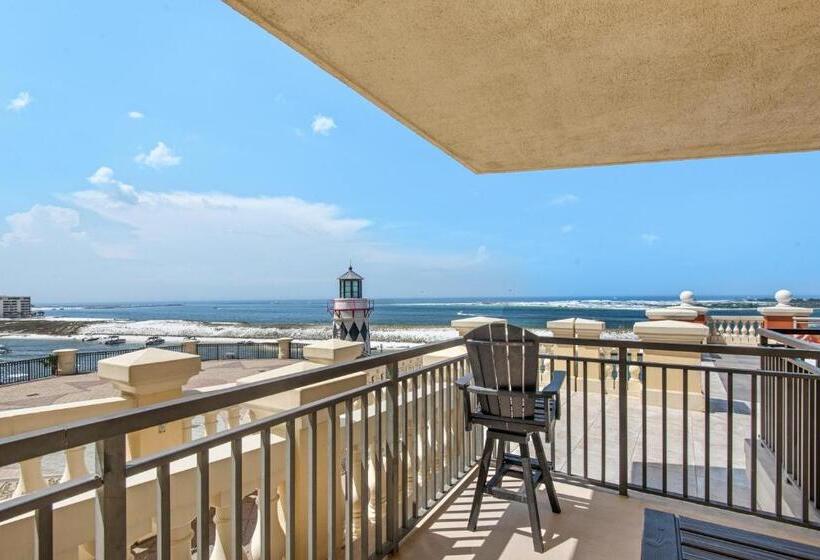 Bright, Corner Unit With Incredible Gulf And Sunset Views!