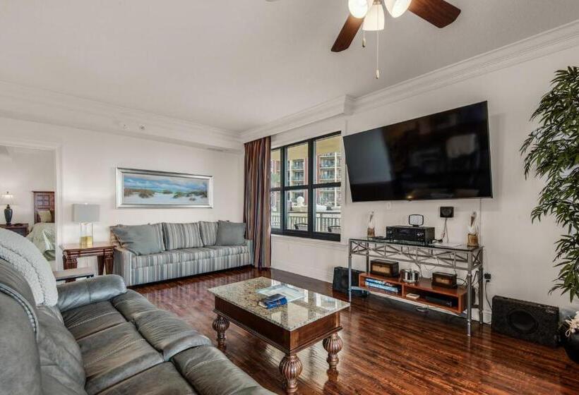 Bright, Corner Unit With Incredible Gulf And Sunset Views!