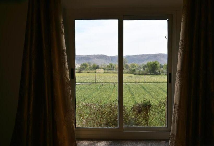 Hotel Aijasvan Resort