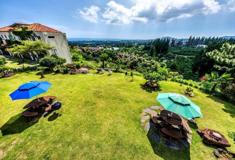 Hotel 글라글라펜션gllaglla