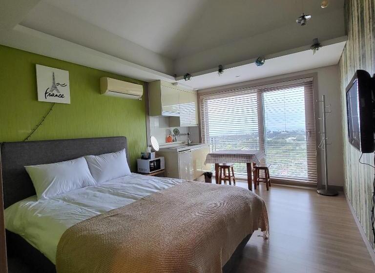 Hotel 글라글라펜션gllaglla