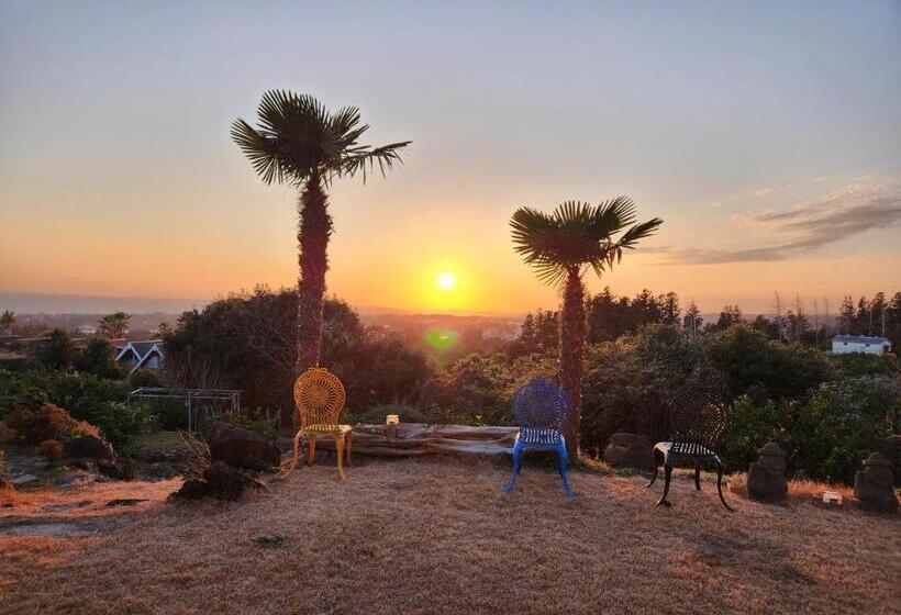 Hotel 글라글라펜션gllaglla