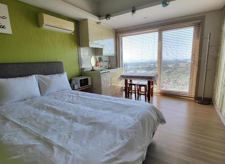 Hotel 글라글라펜션gllaglla