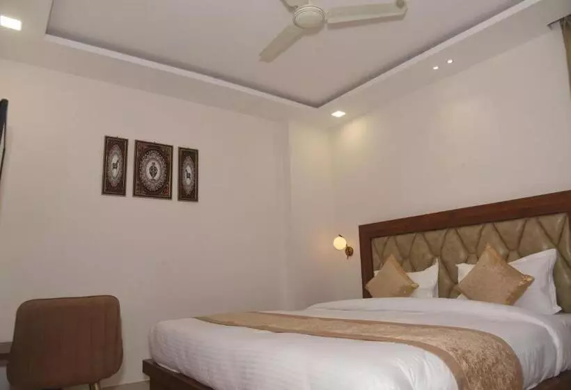 Hotelli Lawang Signage