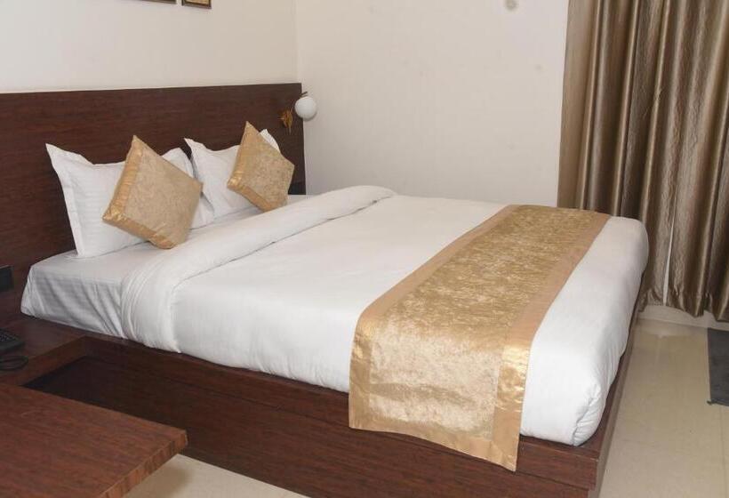 Hotel Lawang Signage