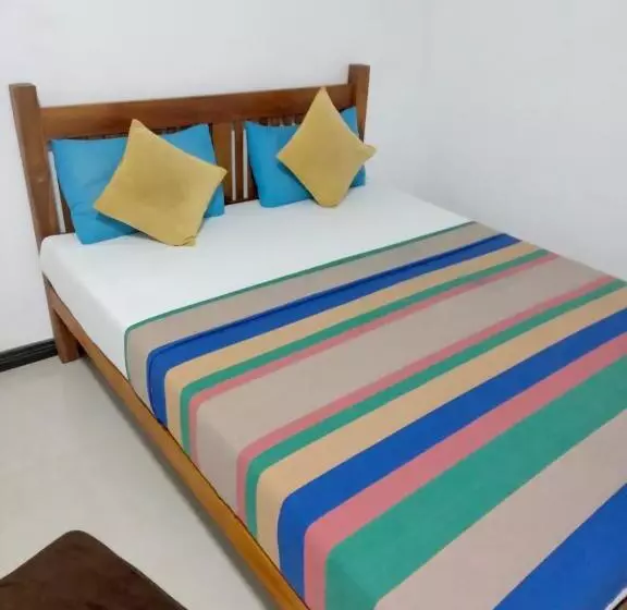 Hotel River Paradise