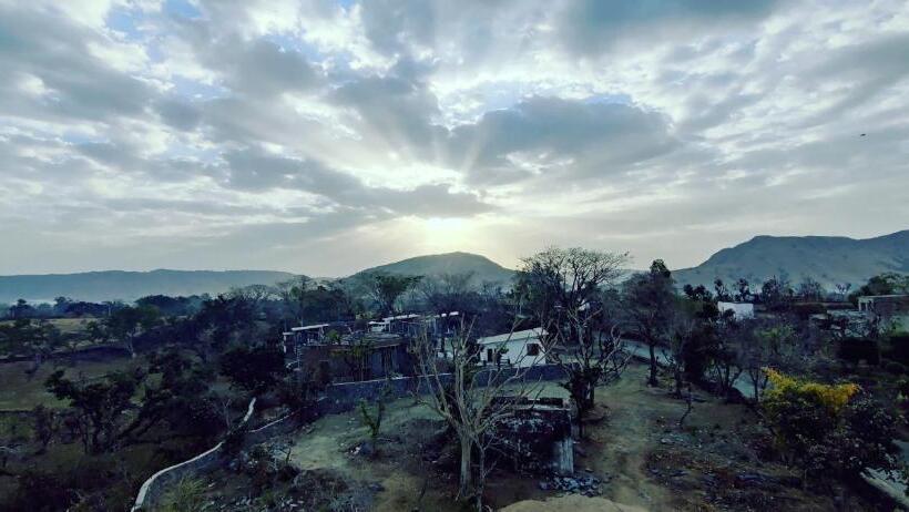 בית מלון כפרי The Hamirgarh Palace