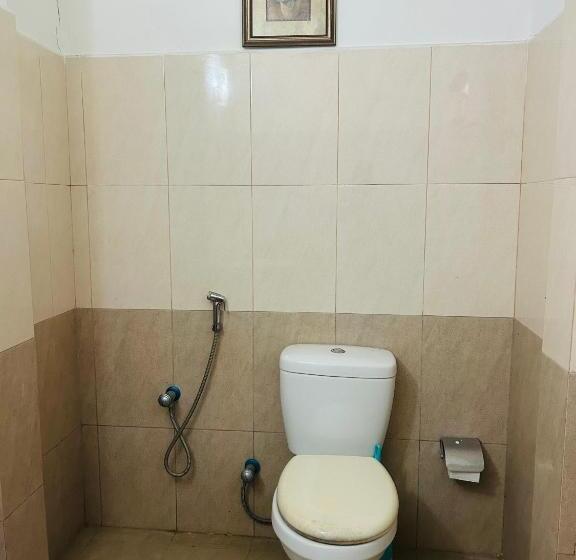 Пансион Four Seasons Villa