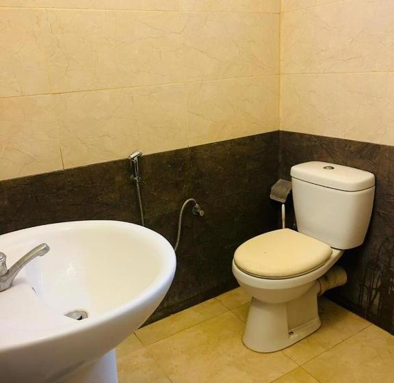 Пансион Four Seasons Villa