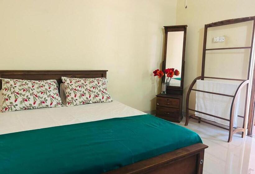 Пансион Four Seasons Villa