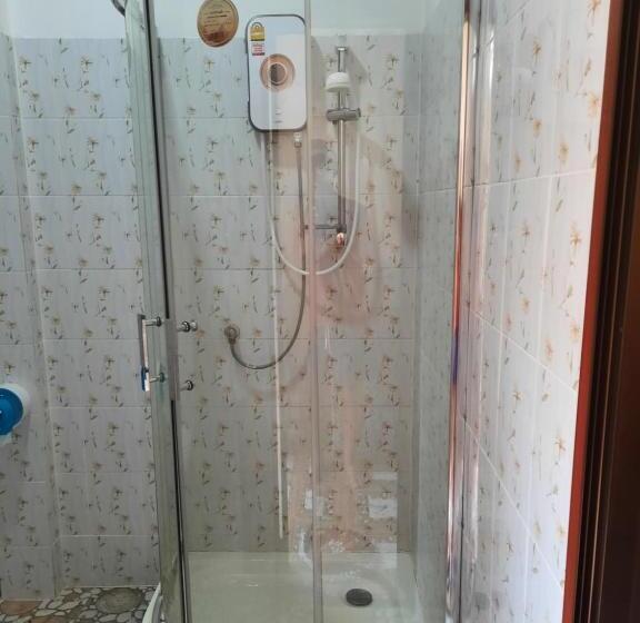 פנסיון Vanessa Guest House