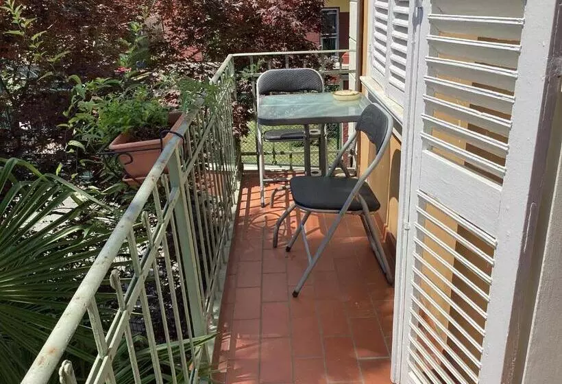 ペンション Villa Dina