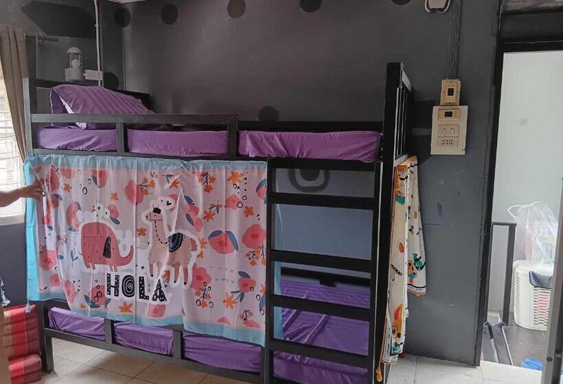 แม่หาด Hostel Kohtao