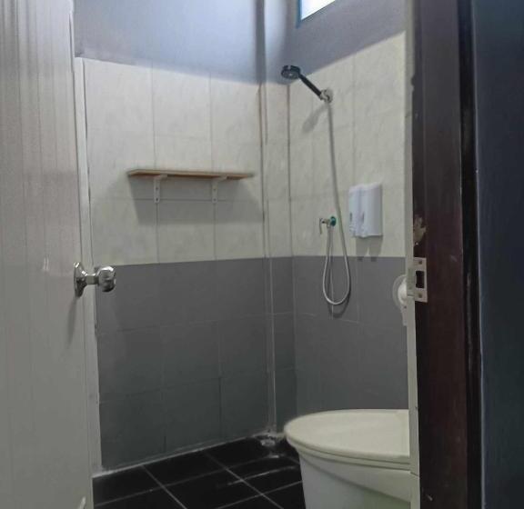 แม่หาด Hostel Kohtao