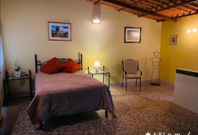 Albreth   Hotel Bungalows