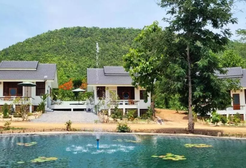 Aamiaismajoitus (B&B) พรพนาฮิลล์รีสอร์ท