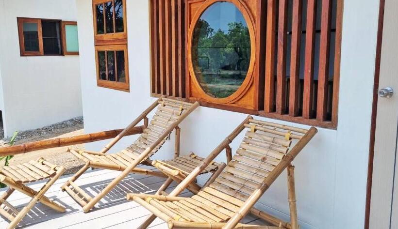 Bed and Breakfast พรพนาฮิลล์รีสอร์ท