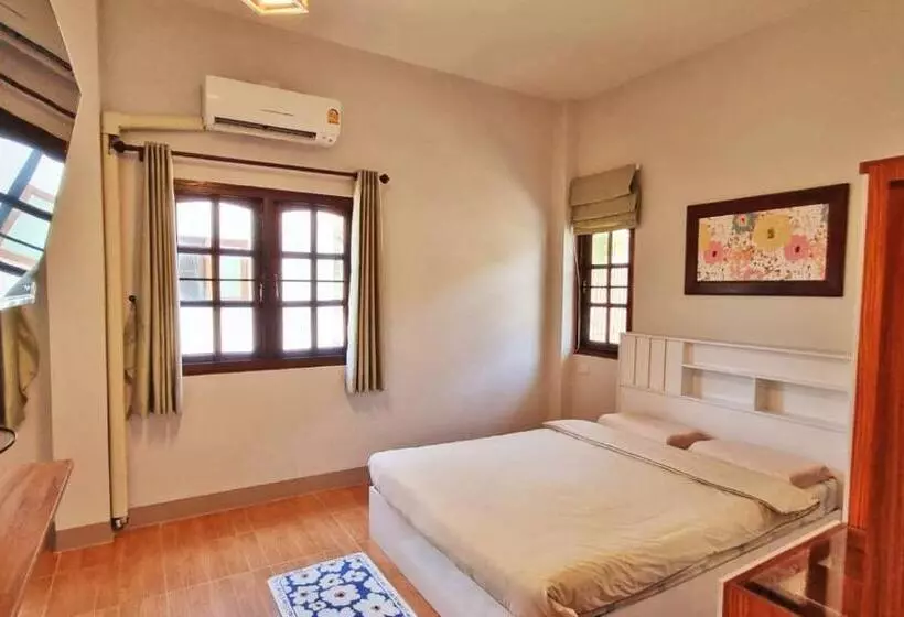 Aamiaismajoitus (B&B) พรพนาฮิลล์รีสอร์ท