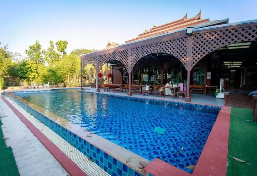 Aamiaismajoitus (B&B) พรพนาฮิลล์รีสอร์ท