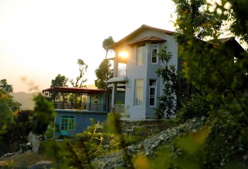 Aamiaismajoitus (B&B) Aaryam Villa