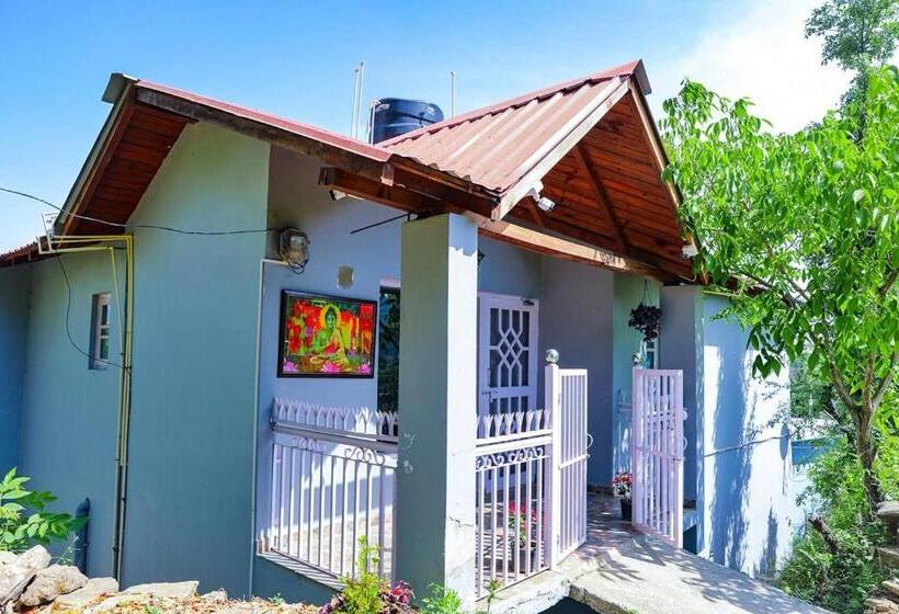 Bed and Breakfast Aaryam Villa