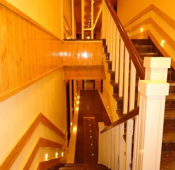 Aamiaismajoitus (B&B) Wonder Hill Kasauli