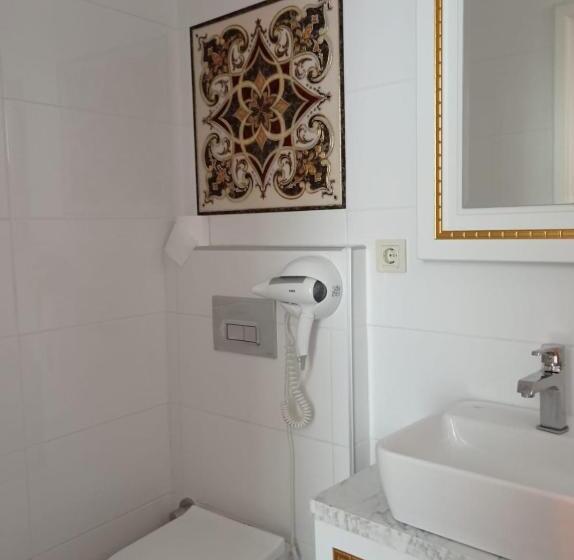 Budakzade Konaği Otel Restaurant 1841