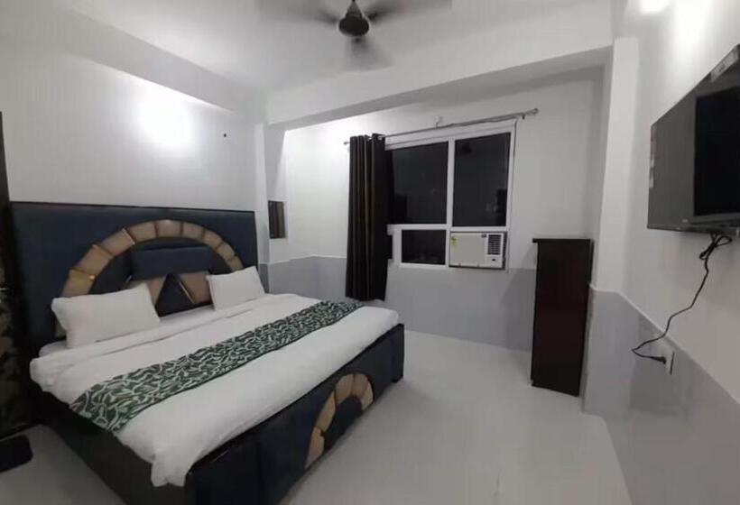 فندق Avexia Kanha Residency