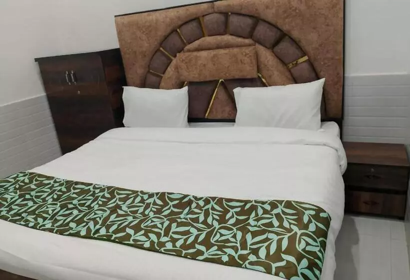 Hotelli Avexia Kanha Residency