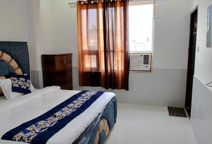 Hotelli Avexia Kanha Residency