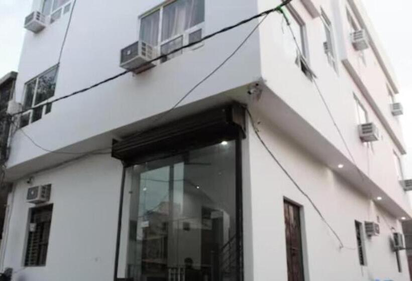 فندق Avexia Kanha Residency