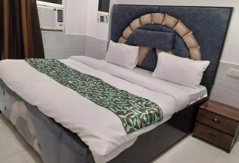 Hotelli Avexia Kanha Residency