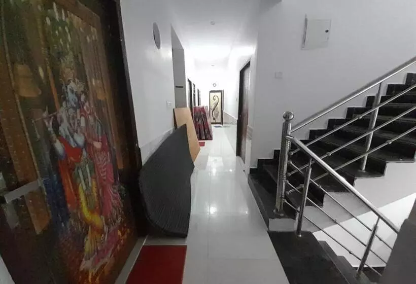 Hotelli Avexia Kanha Residency