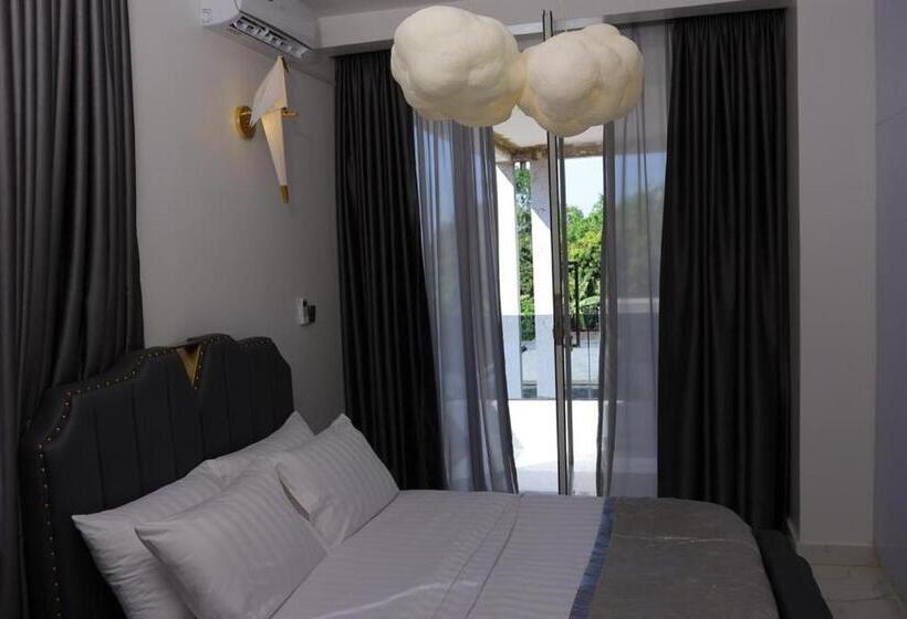 هتل El Amo Lakeview Villa