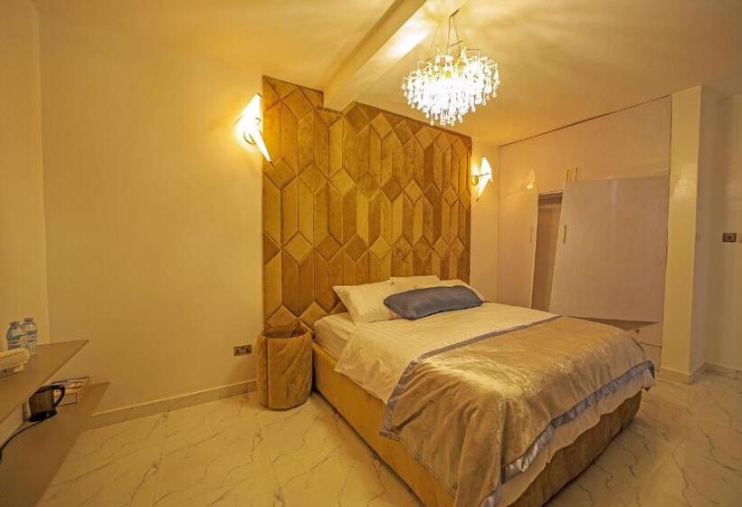 هتل El Amo Lakeview Villa