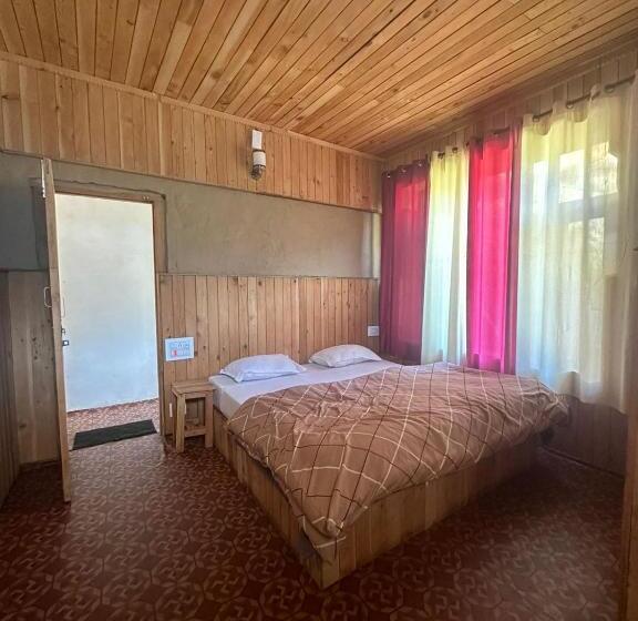 בית מלון כפרי Hillside Hideaway