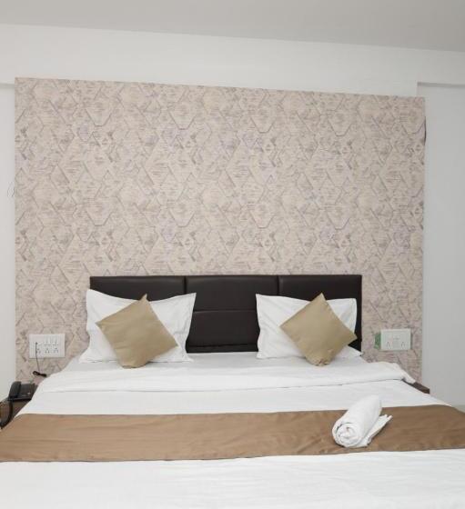 Отель Karan International ,aurangabad