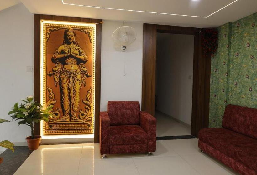 Отель Karan International ,aurangabad