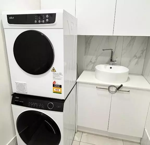 پانسیون 26 Gladstone Rd Highgate Hill