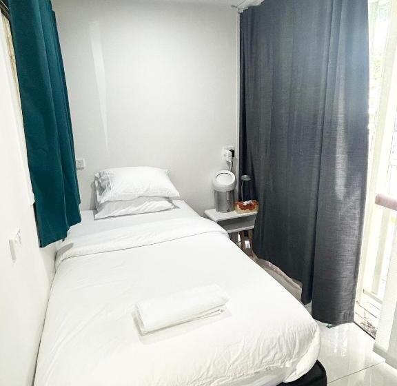 פנסיון 26 Gladstone Rd Highgate Hill