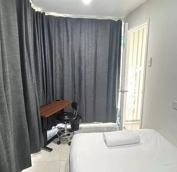 پانسیون 26 Gladstone Rd Highgate Hill