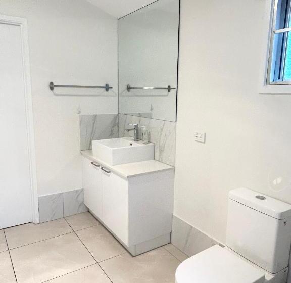 פנסיון 26 Gladstone Rd Highgate Hill