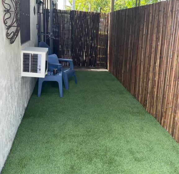 膳宿费 Cozy Studio Apartment With Private Entrance And Patio